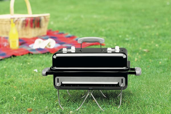 7 Best Camping Grills Reviewed 2020 - Gas, Charcoal, and Hybrid