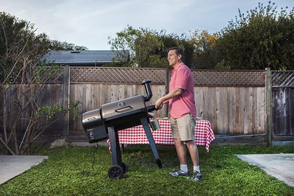 Choosing the Best Outdoor Grill - Top Gas, Charcoal, and Pellet Grill Reviews