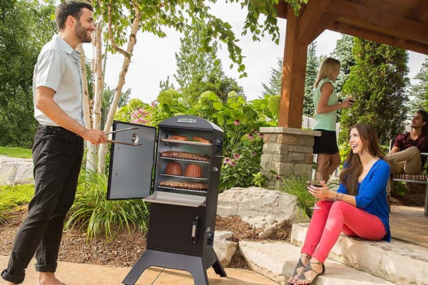 How To Use A Vertical Smoker - 3 Easy Ways