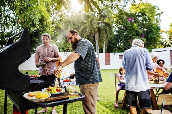 10 Best Outdoor BBQ Ideas - Summer Party Tips
